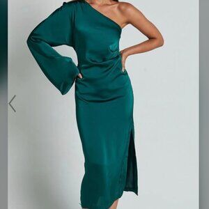NWT One Sleeve Satin Midi Dress in Emerald Green
